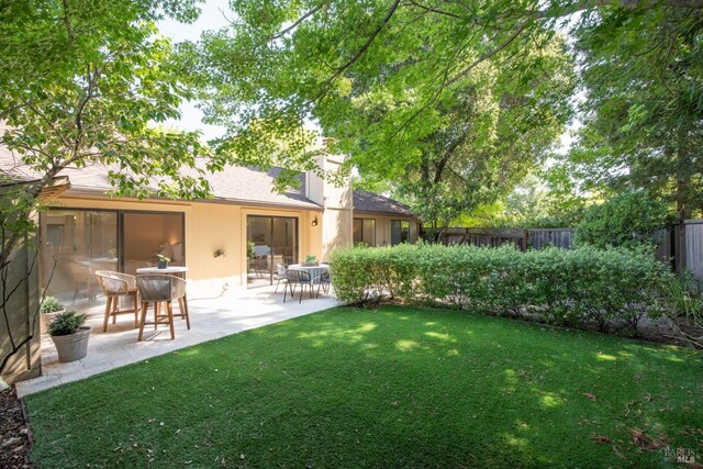 1 Deerfield Ln, Novato, CA 94947 - empty room with light carpet and baseboards