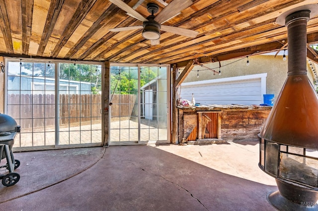 1034 Caldwell Ave, Vallejo, CA 94591 - view of patio / terrace featuring ceiling fan and fence