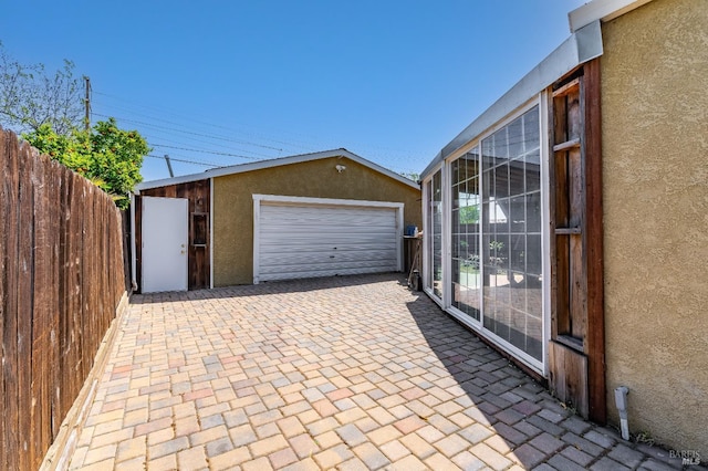 1034 Caldwell Ave, Vallejo, CA 94591 - detached garage with fence