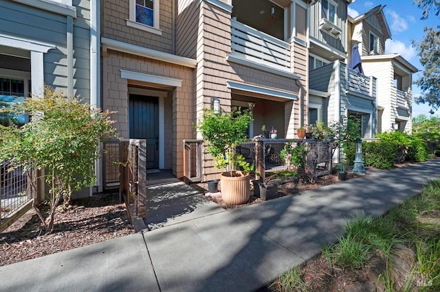 218 Johnson St, Windsor, CA 95492 - entrance to property featuring cooling unit