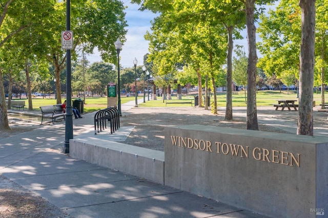 218 Johnson St, Windsor, CA 95492 - view of home's community