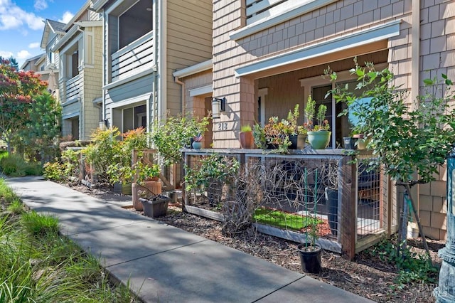 218 Johnson St, Windsor, CA 95492 - view of property entrance