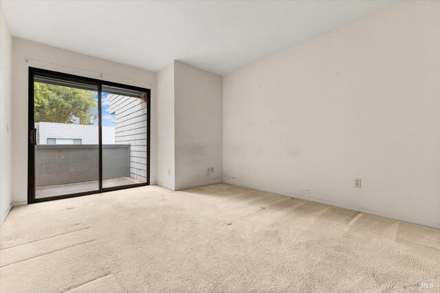 105 Virginia Ave Unit 2, Sebastopol, CA 95472 - spare room featuring carpet flooring and baseboards