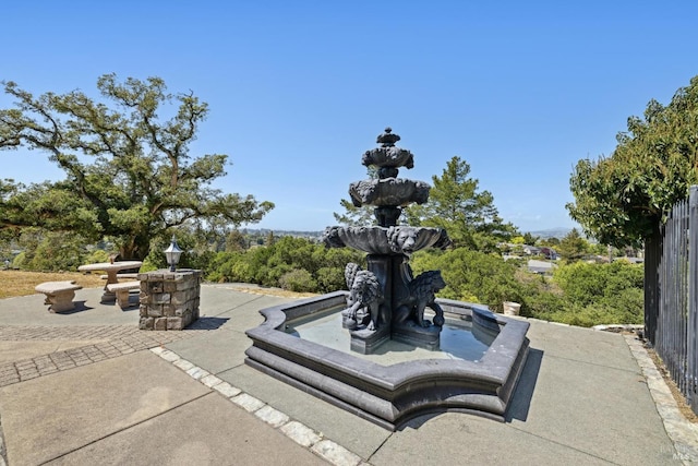 9 Canyon Ct, Petaluma, CA 94952 - view of community featuring a patio