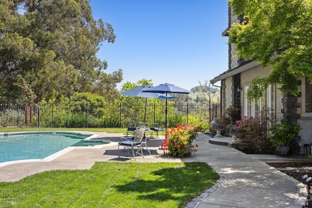9 Canyon Ct, Petaluma, CA 94952 - view of swimming pool with a yard, a patio, fence, and a fenced in pool