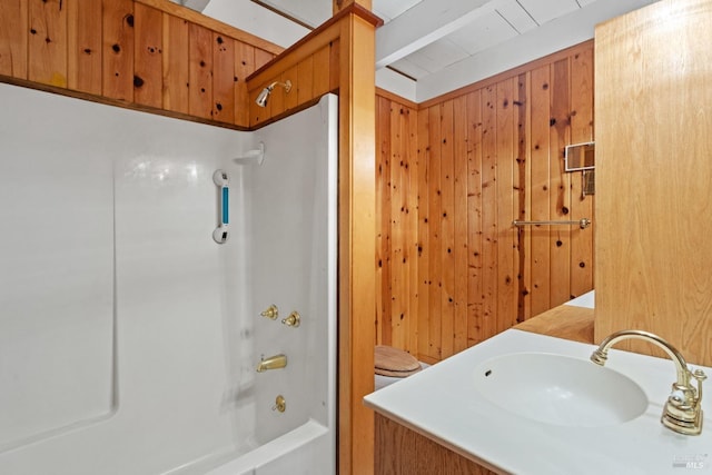 full bathroom featuring a sink and shower / bathing tub combination