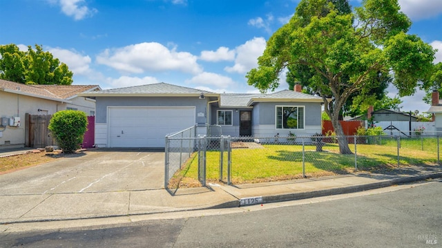 ranch-style house featuring driveway, a fenced front yard, a front yard, a garage, and stucco siding