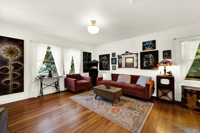 151 Randolph St, Napa, CA 94559 - living area featuring hardwood / wood-style floors