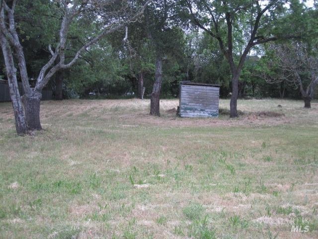 2750 Summerfield Rd, Santa Rosa, CA 95405 - view of yard