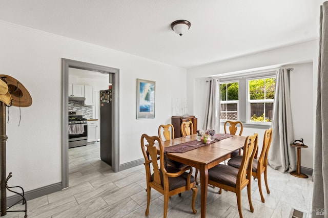 1722 Elm St, Napa, CA 94559 - dining room with baseboards