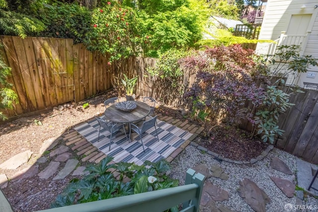 62 Walter St, San Francisco, CA 94114 - view of yard featuring a fenced backyard and a patio area