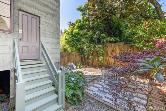 62 Walter St, San Francisco, CA 94114 - exterior space featuring a patio and fence