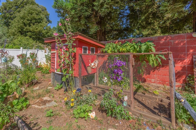 1812 Utah St, Fairfield, CA 94533 - view of yard featuring exterior structure and an outbuilding