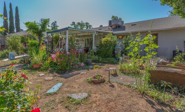 1812 Utah St, Fairfield, CA 94533 - view of yard featuring a vegetable garden