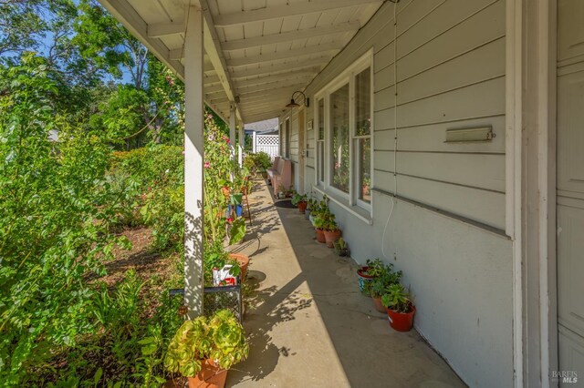 1812 Utah St, Fairfield, CA 94533 - view of side of property