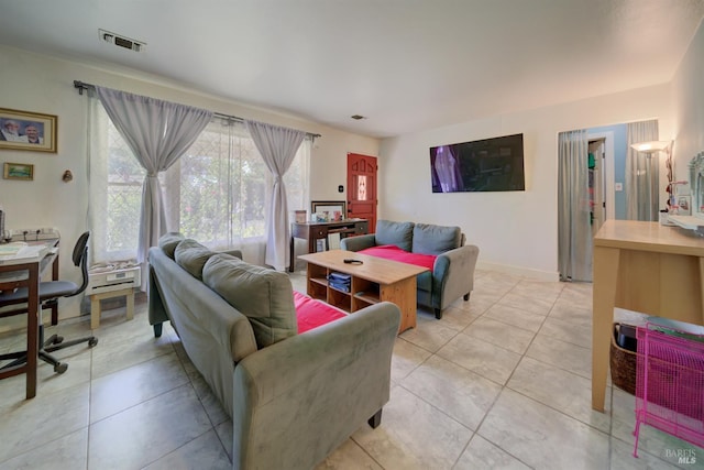 1812 Utah St, Fairfield, CA 94533 - living area featuring light tile patterned flooring