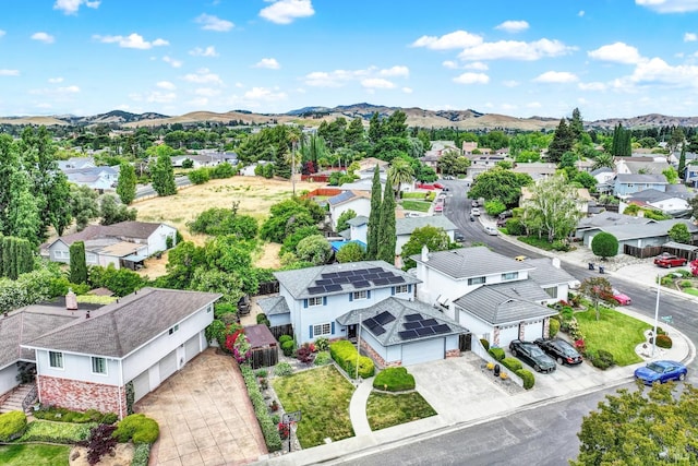 954 Coventry Ln, Fairfield, CA 94533 - aerial view of residential area featuring mountains