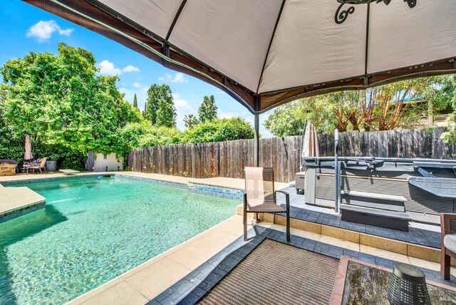 954 Coventry Ln, Fairfield, CA 94533 - view of swimming pool featuring a fenced backyard and a patio area