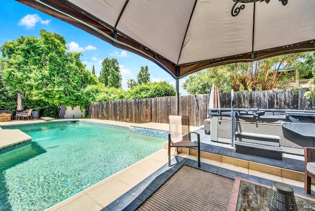 954 Coventry Ln, Fairfield, CA 94533 - view of swimming pool with a fenced backyard and a patio area