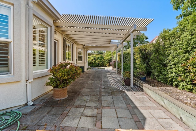 811 Inverness Dr, Rio Vista, CA 94571 - view of patio featuring a pergola