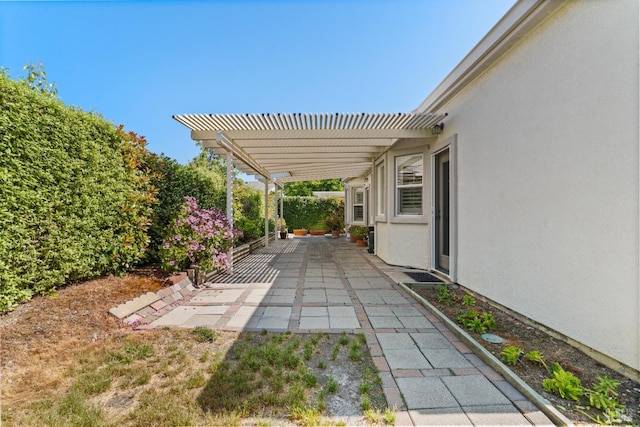 811 Inverness Dr, Rio Vista, CA 94571 - view of yard featuring a patio, a fenced backyard, and a pergola