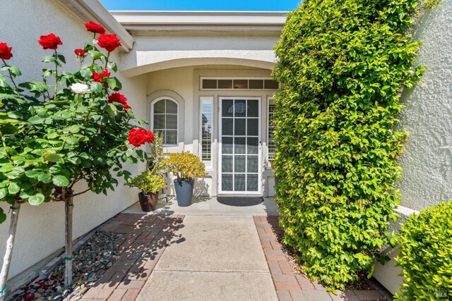 811 Inverness Dr, Rio Vista, CA 94571 - view of exterior entry featuring stucco siding