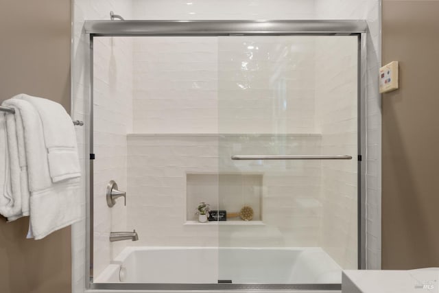 190 Franklin St, Napa, CA 94558 - bathroom with shower / bath combination with glass door