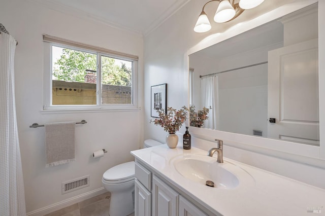 full bath with visible vents, ornamental molding, vanity, toilet, and baseboards