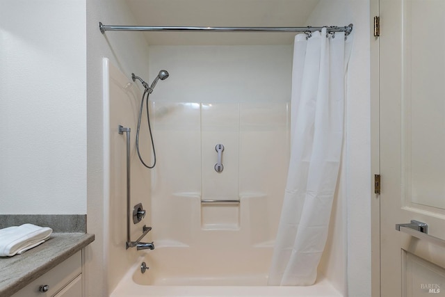 full bathroom featuring shower / tub combo