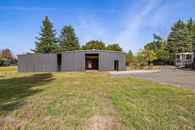 3314 Gravenstein Hwy S, Sebastopol, CA 95472 - view of pole building with a yard