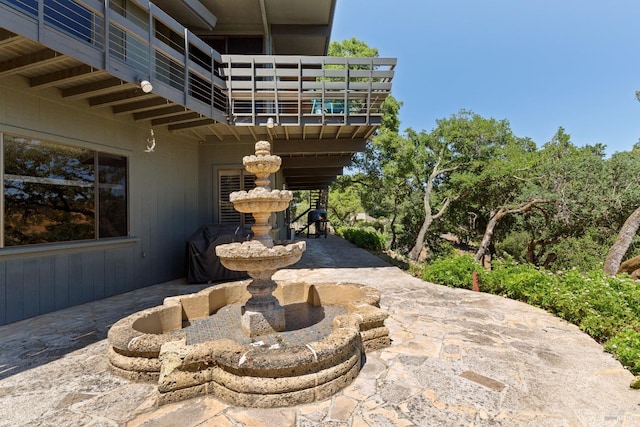 1499 Rockville Rd, Fairfield, CA 94534 - view of patio featuring a balcony