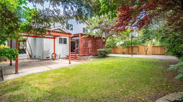 3087 Pecan Cir, Fairfield, CA 94533 - view of yard with a patio, a pergola, and fence