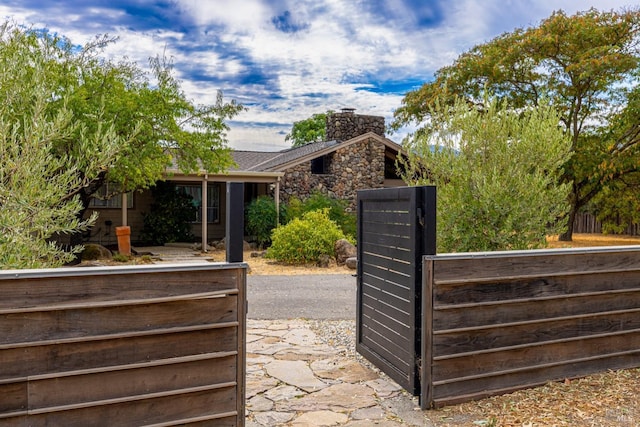1851 Vallejo St, Saint Helena, CA 94574 - view of gate with fence