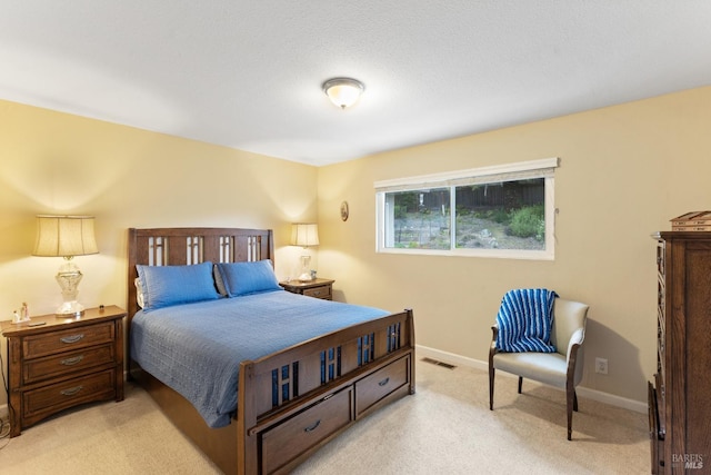 824 W St, Petaluma, CA 94952 - bedroom featuring light colored carpet and baseboards