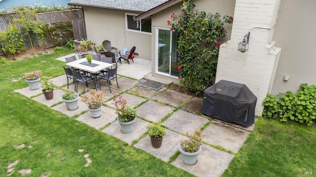 824 W St, Petaluma, CA 94952 - view of patio with a grill