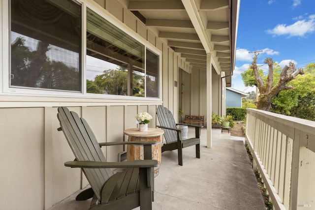 824 W St, Petaluma, CA 94952 - view of balcony