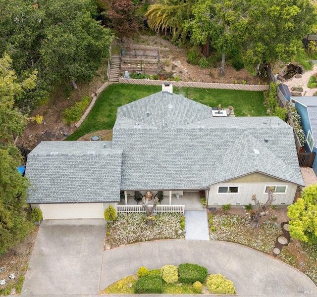 824 W St, Petaluma, CA 94952 - aerial view of property and surrounding area