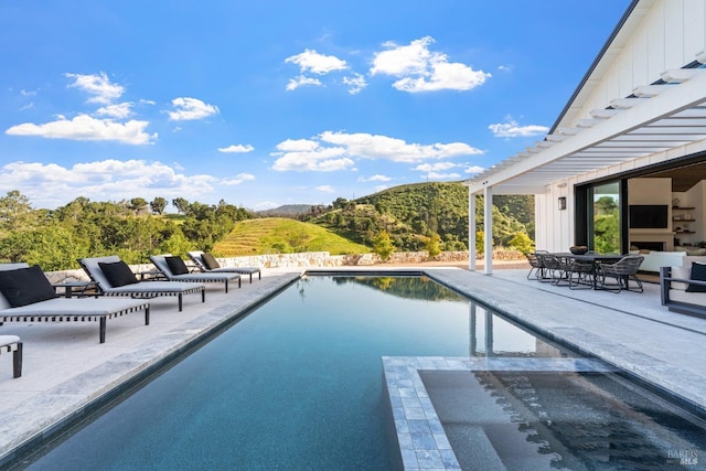 2509 Madrona Ave, Saint Helena, CA 94574 - pool with a patio