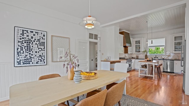 643 3rd St, Napa, CA 94559 - dining area featuring light wood-style flooring