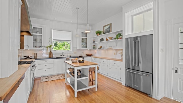 643 3rd St, Napa, CA 94559 - kitchen with wood counters, high end appliances, and open shelves