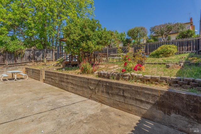 948 Benicia Rd, Vallejo, CA 94591 - view of patio / terrace with a fenced backyard