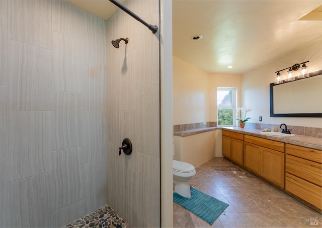32211 Condor Rd, Willits, CA 95490 - bathroom featuring toilet, tiled shower, and vanity