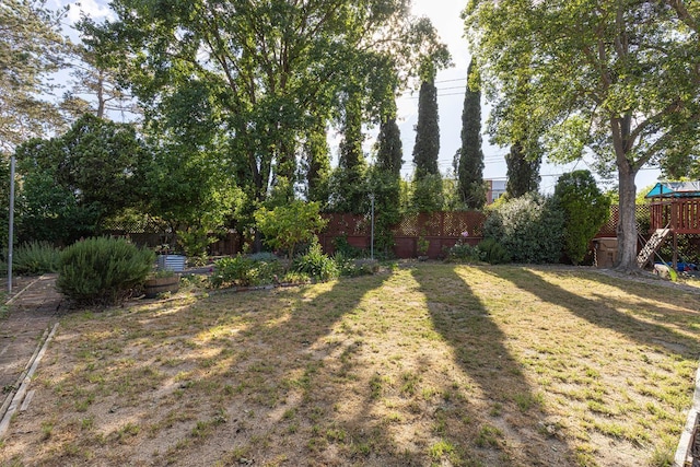 689 Rio Vista Dr, Napa, CA 94558 - view of yard featuring a playground