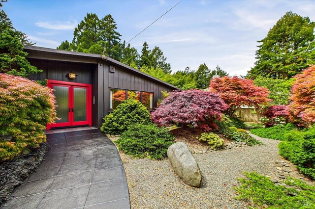 2300 S St, Eureka, CA 95501 - view of front facade featuring french doors and fence