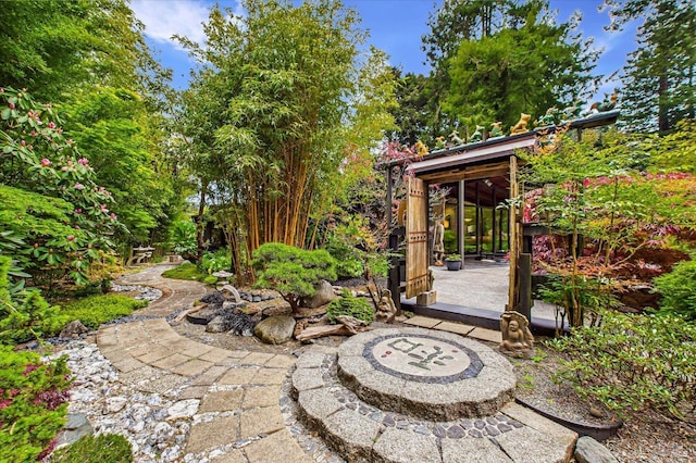 2300 S St, Eureka, CA 95501 - view of patio / terrace