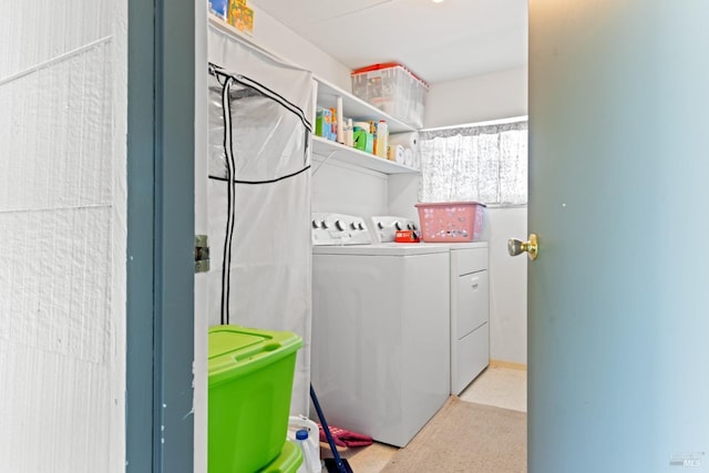 408 White Oak Dr, Santa Rosa, CA 95409 - laundry room with independent washer and dryer