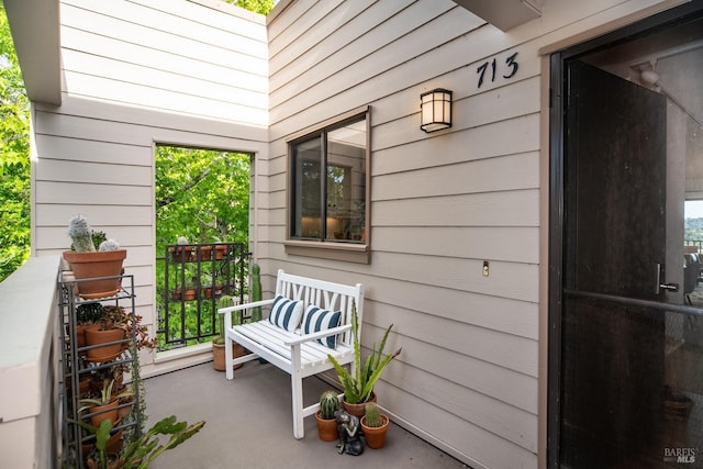 balcony featuring a porch