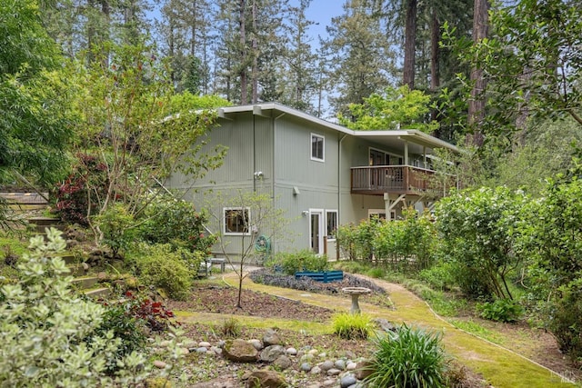 16 Ivy Ln, Woodacre, CA 94973 - back of property with a balcony