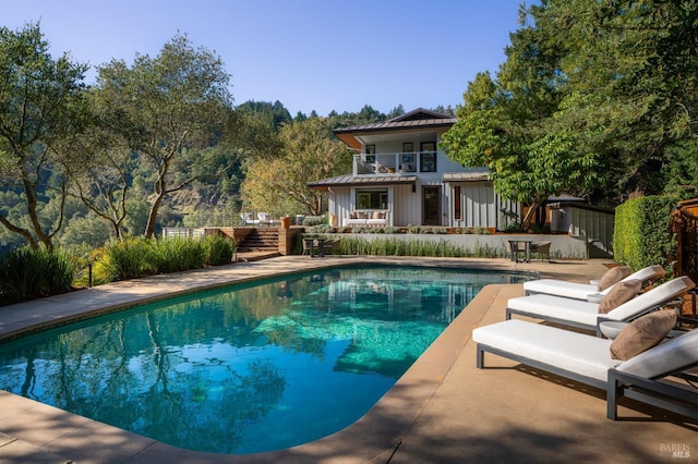 421 Crown Rd, Kentfield, CA 94904 - swimming pool with a patio