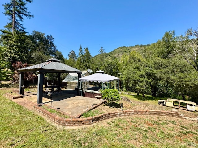 4511 Dry Creek Rd, Napa, CA 94558 - view of home's community featuring a gazebo, a patio area, and a lawn